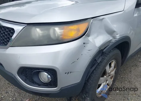 2011 Kia Sorento Lx z USA, uszkodzony, nr VIN 5XYKT3A19BG018244